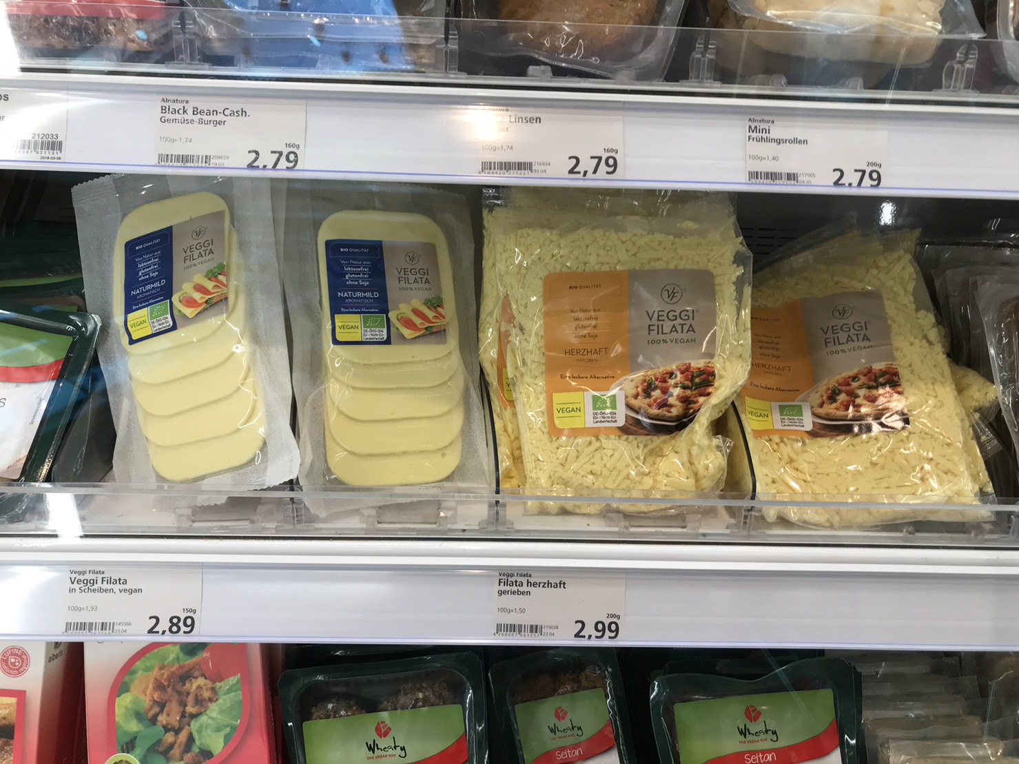 ドイツのスーパーで販売されていたヴィーガンチーズ